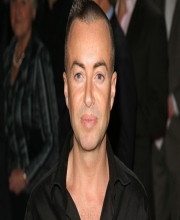 Julien MacDonald Profile images
